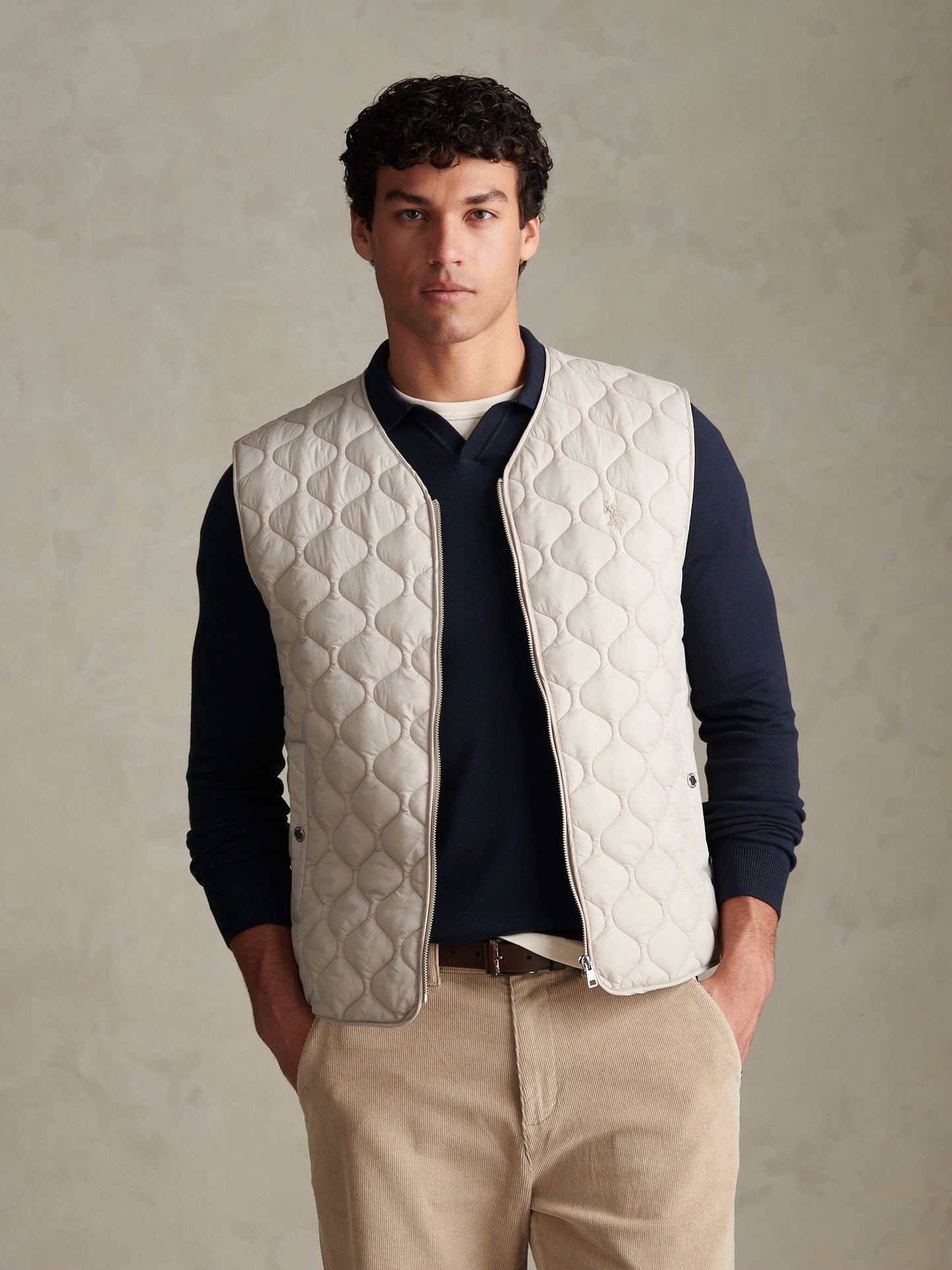 Mens Onion Quilted Gilet Nacreous Clouds