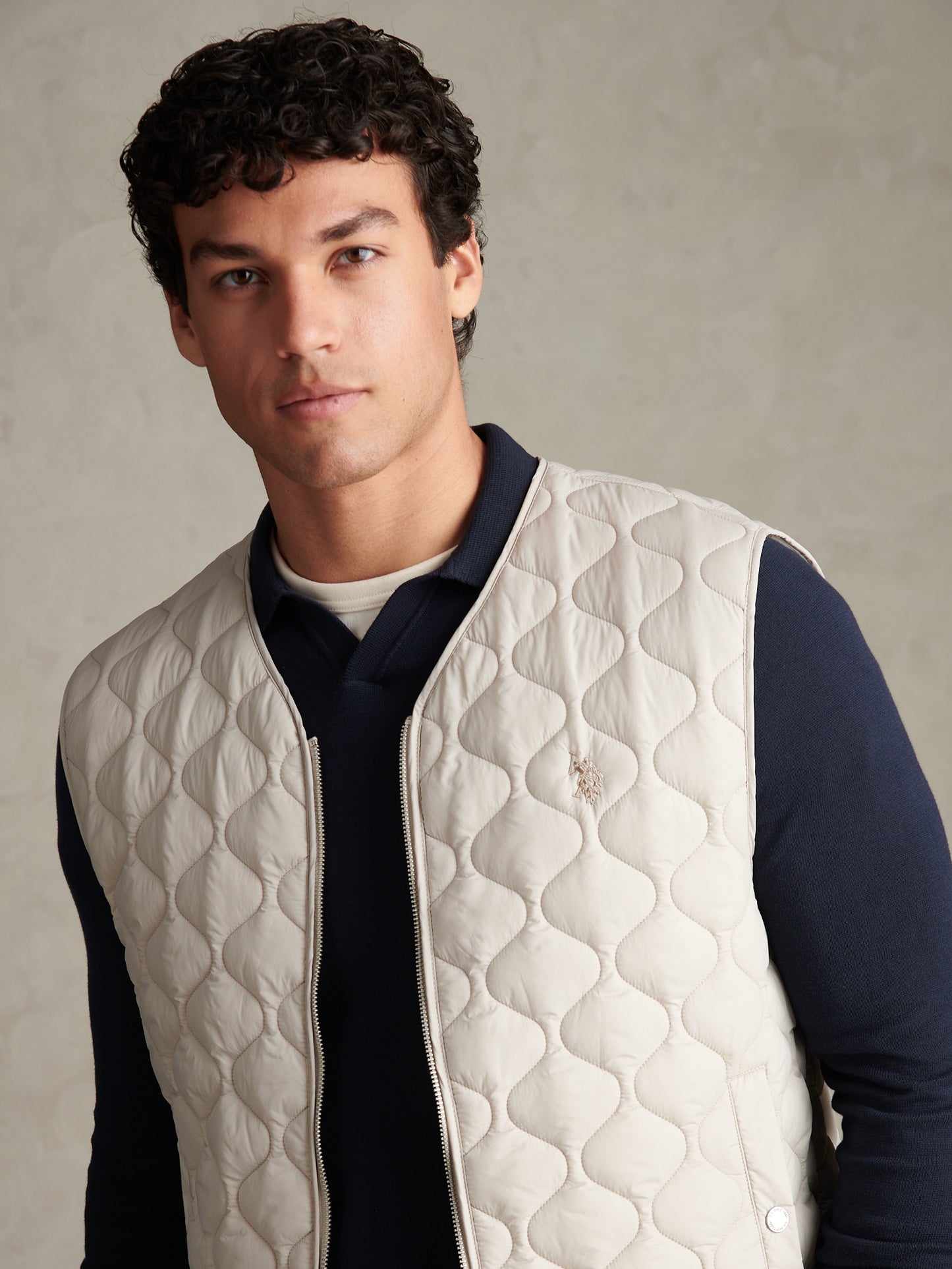 Mens Onion Quilted Gilet Nacreous Clouds