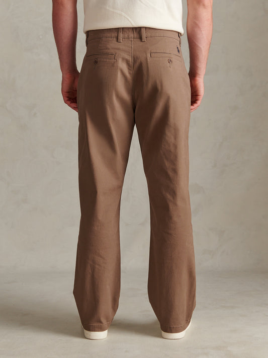 Mens Relaxed Fit Stretch Chinos Shitake