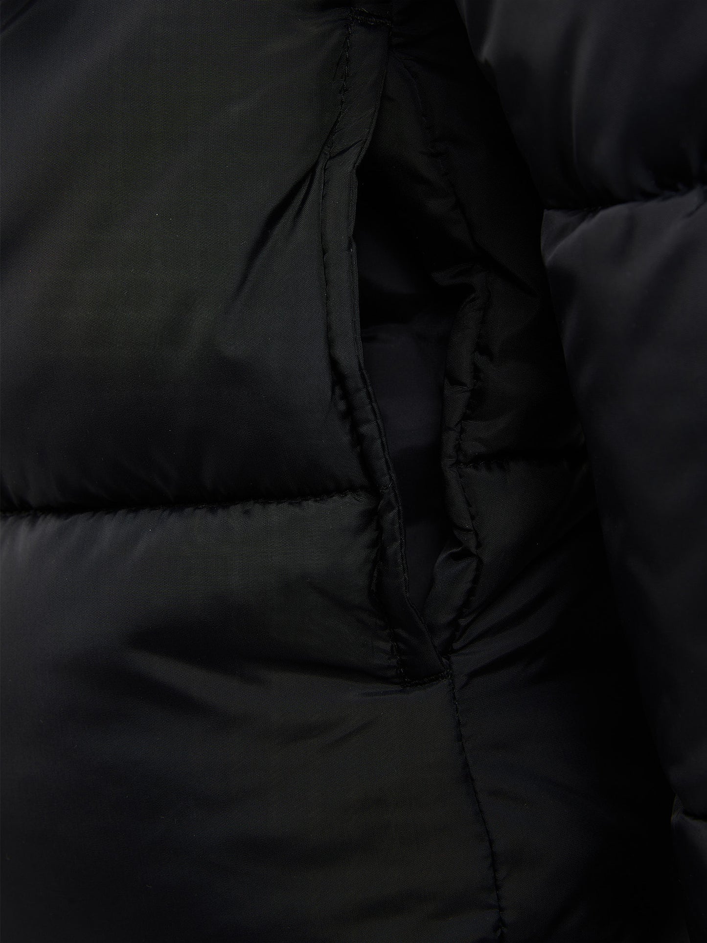 Girls Longline Puffer Jacket in Black