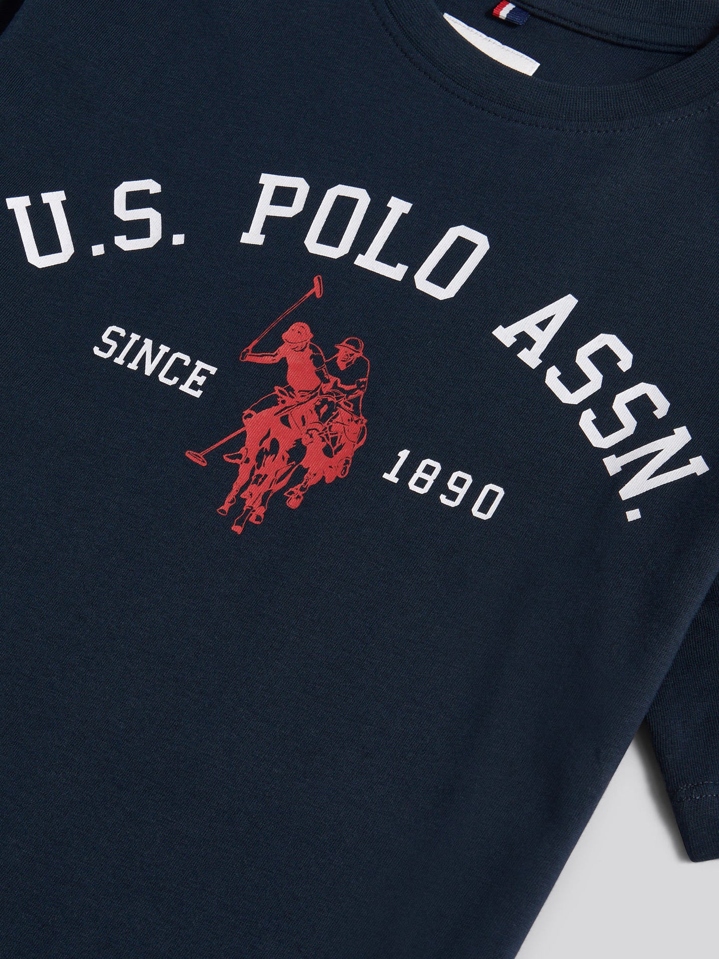 Boys Signature Arch Print T-Shirt in Dark Sapphire Navy