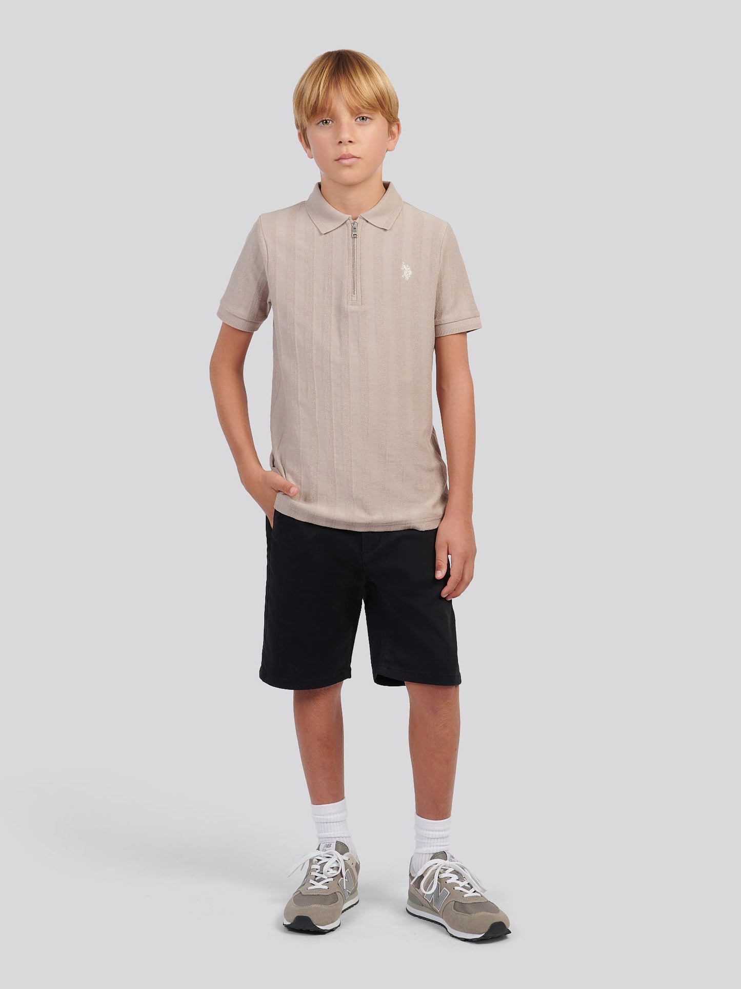 Boys Classic Chino Short in Black Bright White DHM