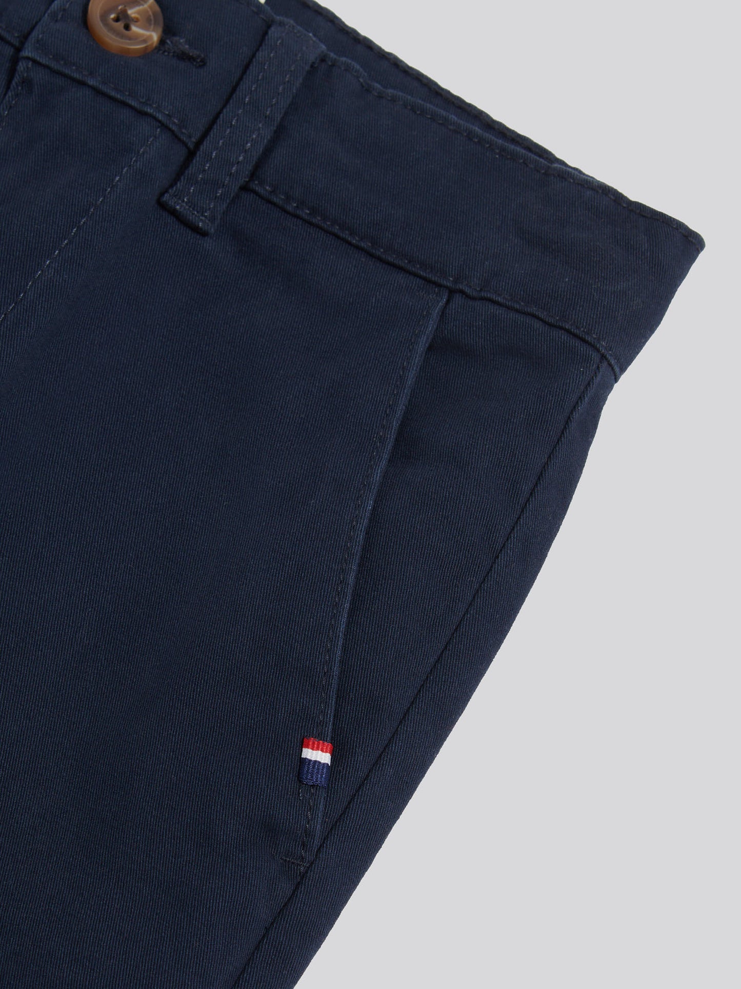 Boys Classic Chino in Dark Sapphire Navy / Haute Red DHM