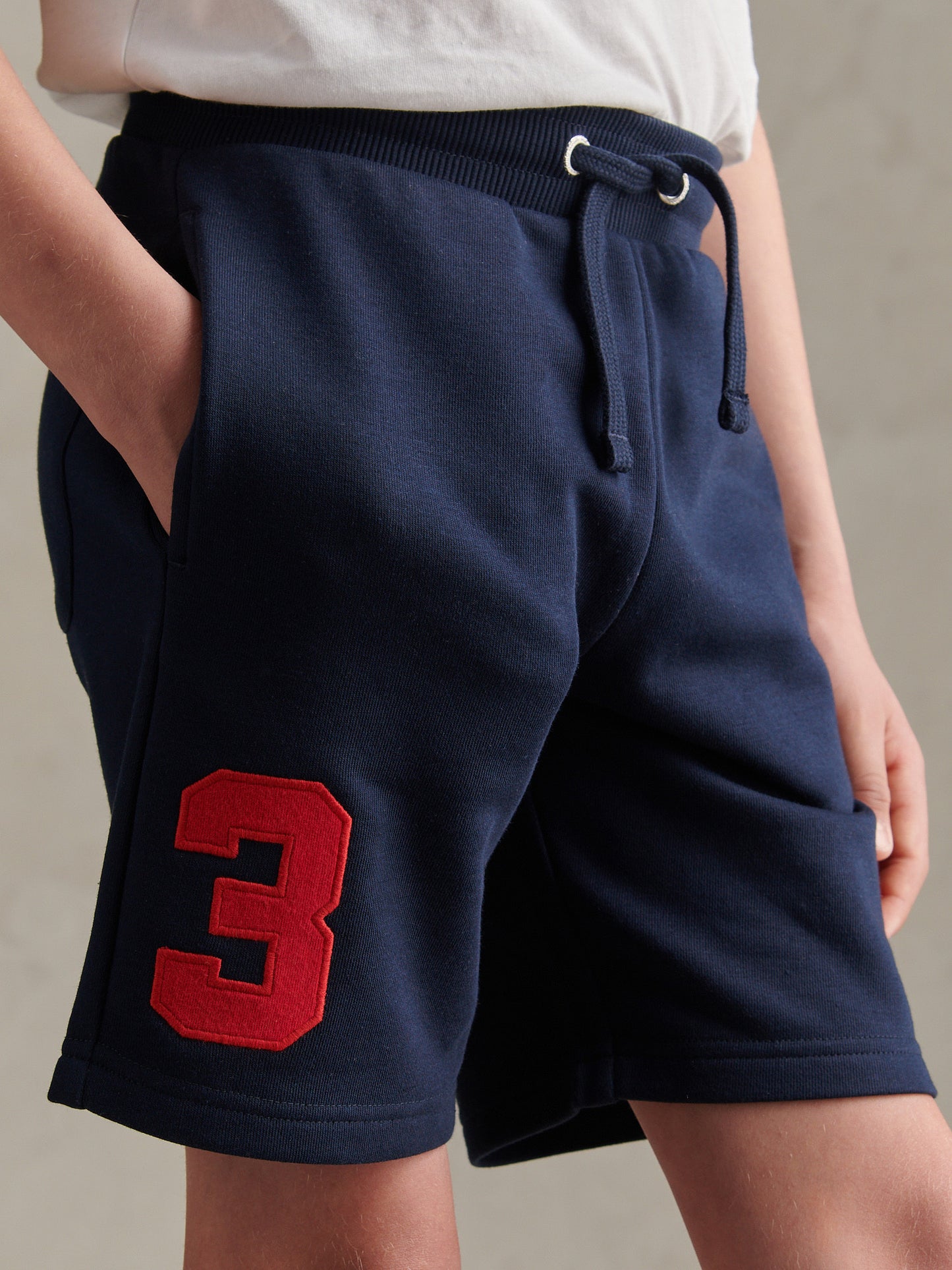 Boys Player 3 Sweat Shorts Dark Sapphire Navy / Haute Red DHM