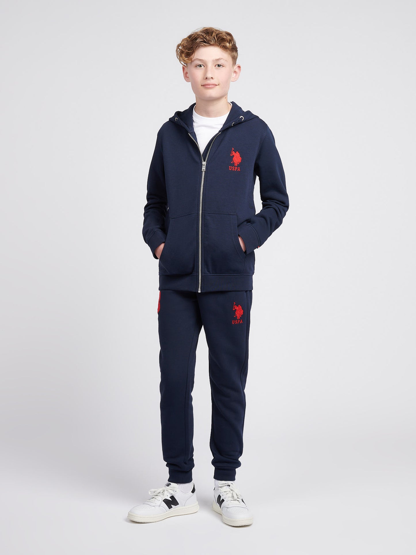 Boys Player 3 Jogger in Dark Sapphire Navy / Haute Red DHM