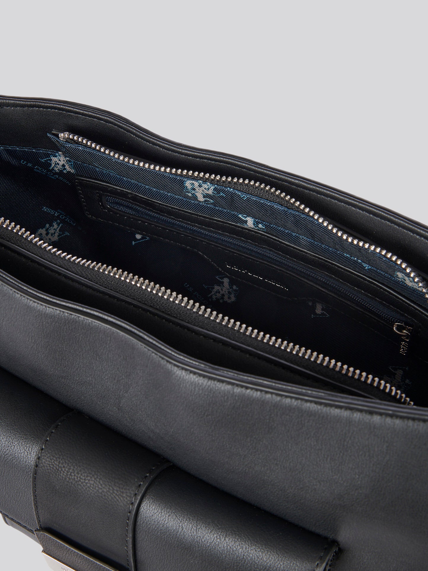 U.S. Polo Assn. Womens Romantic Hobo Bag in Black