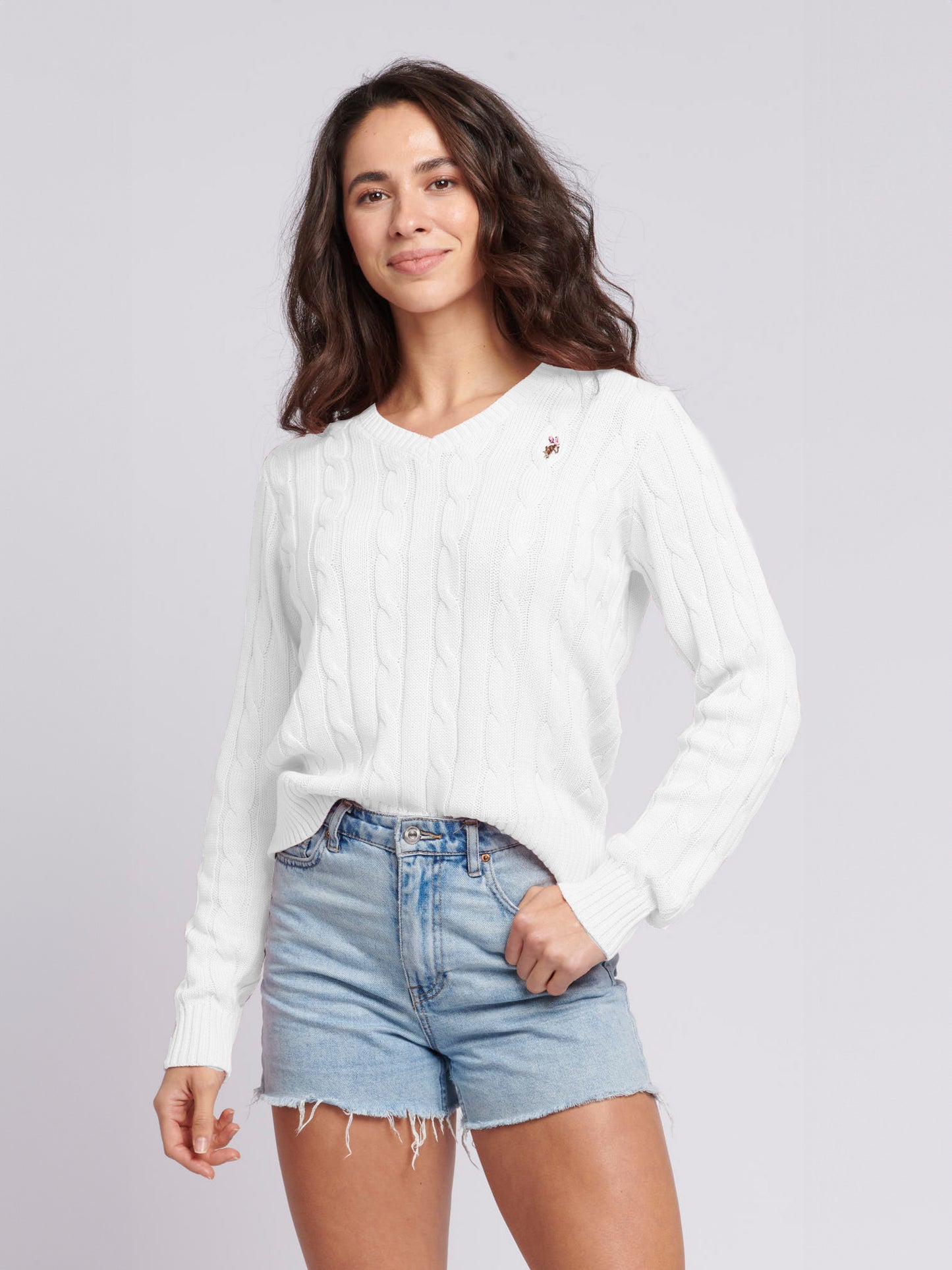 Womens V-Neck Cable Jumper in Marshmallow