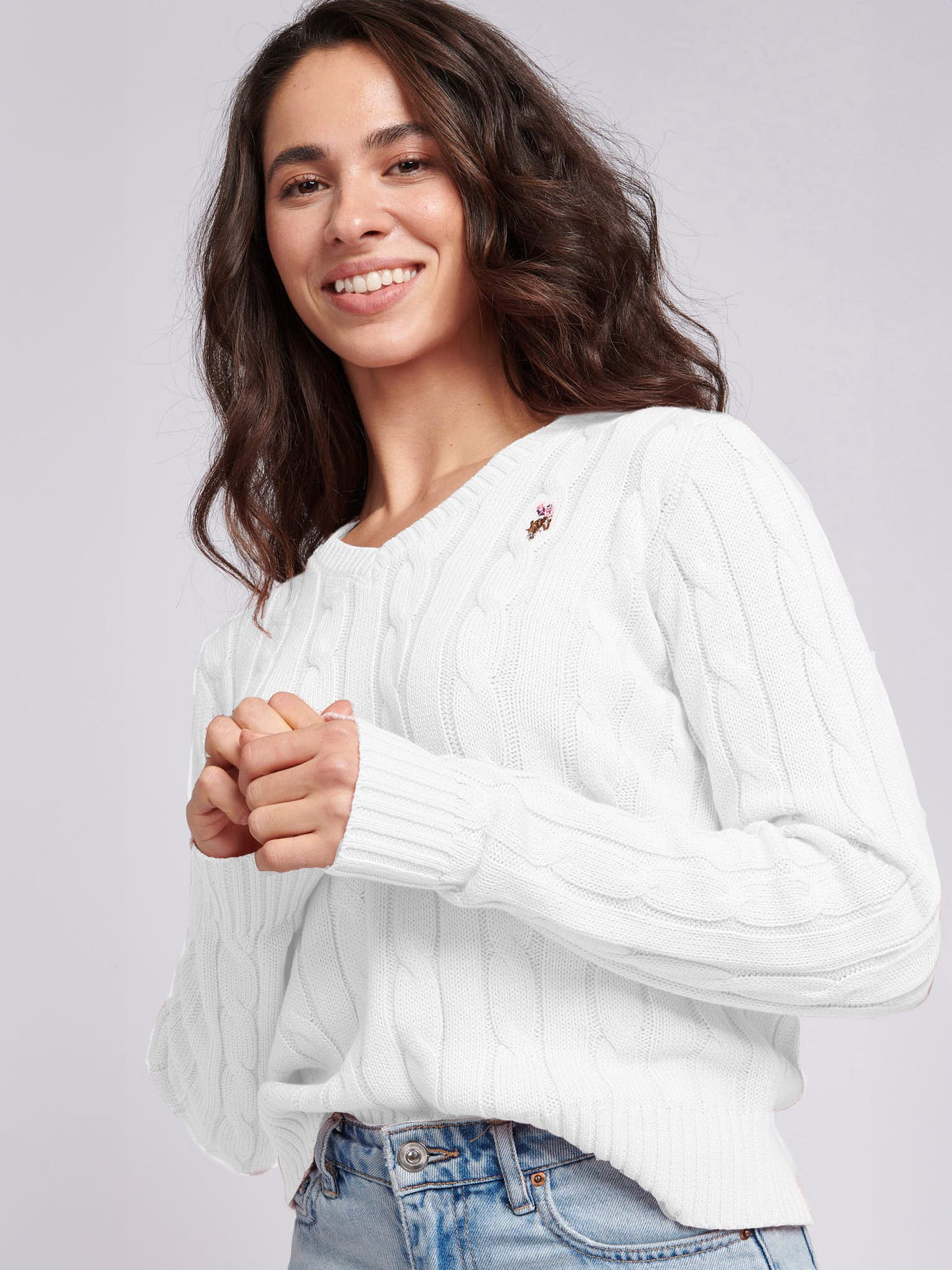 Womens V-Neck Cable Jumper in Marshmallow