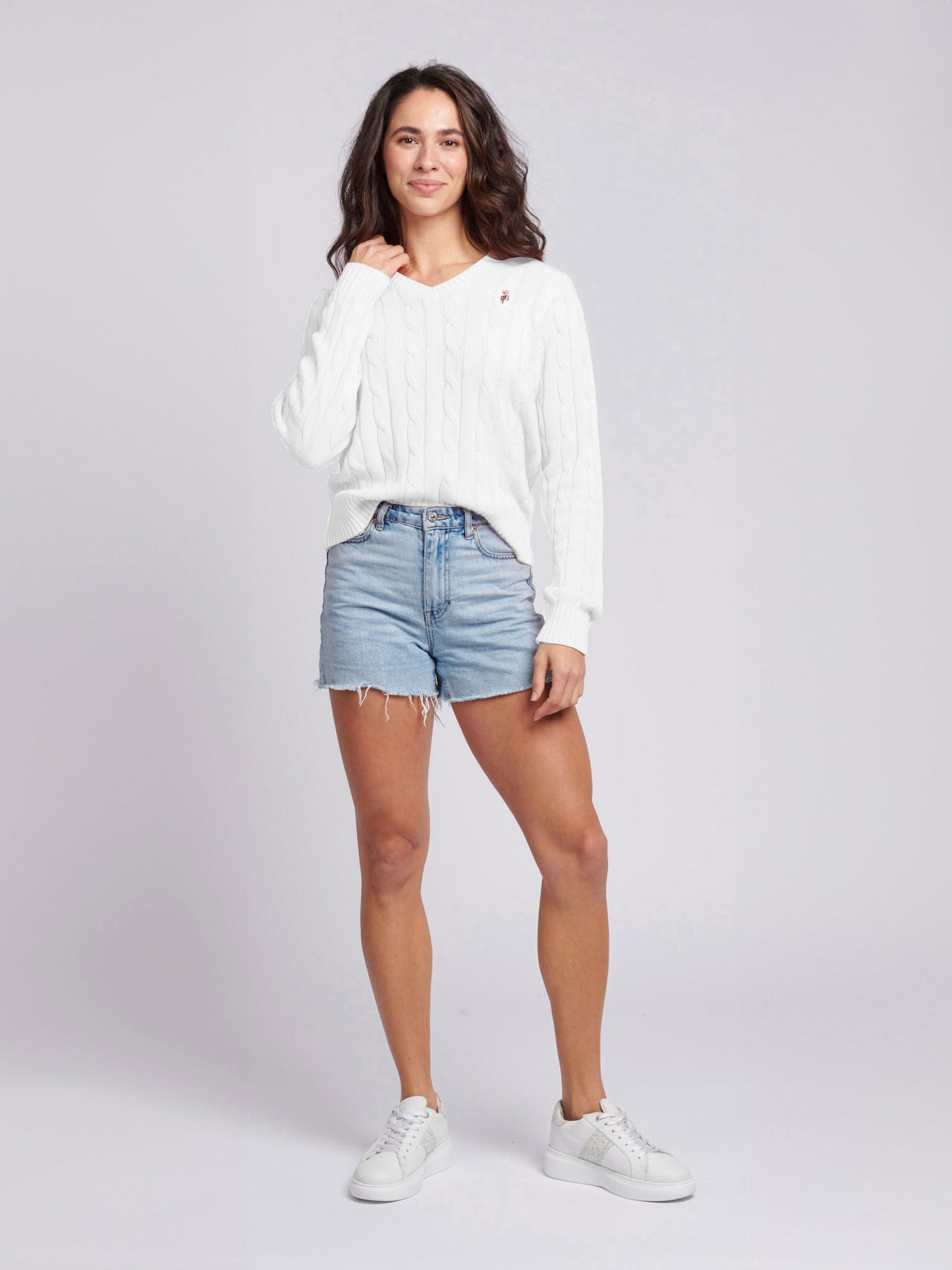 Womens V-Neck Cable Jumper in Marshmallow