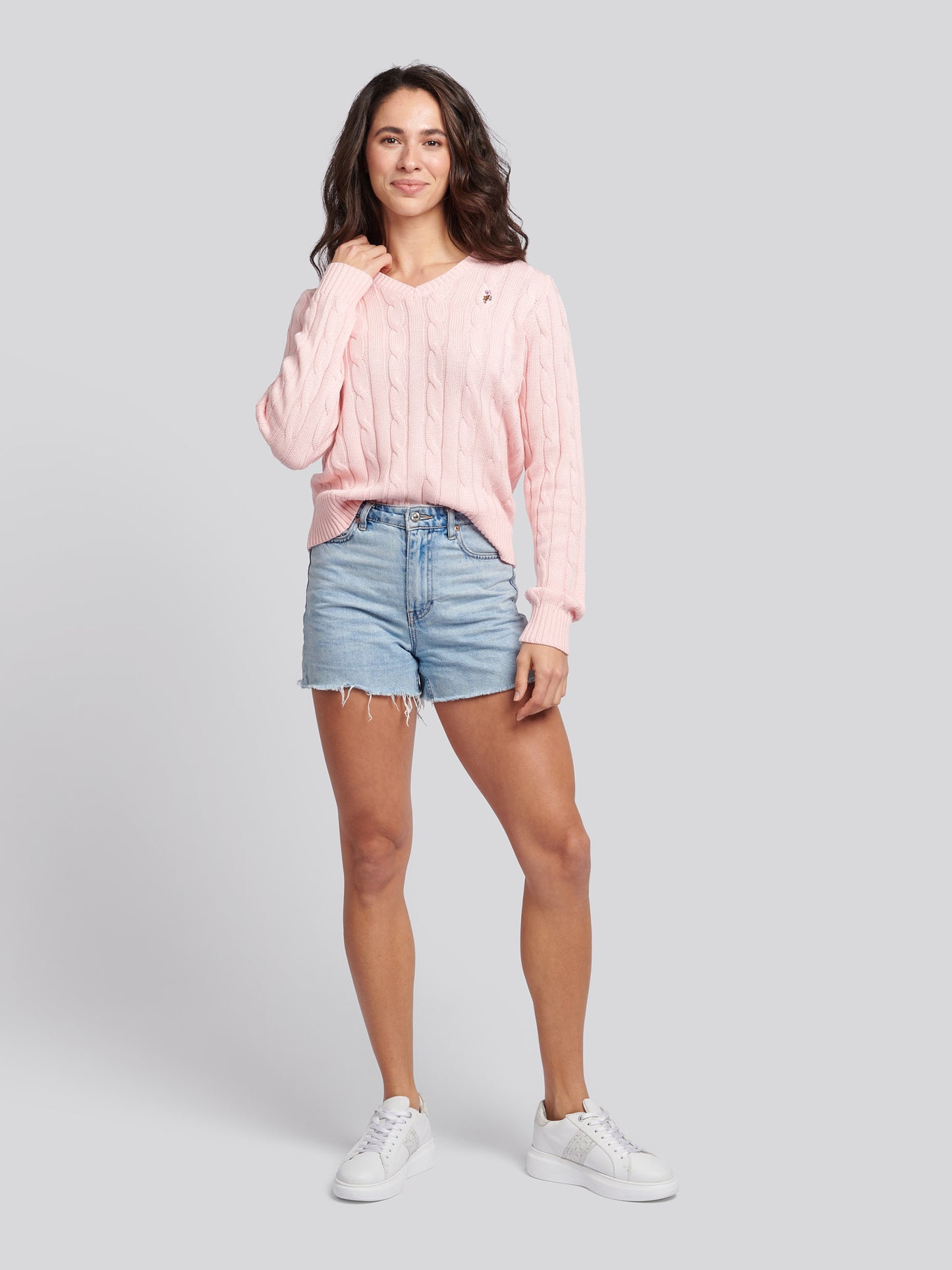 Womens V-Neck Cable Jumper in Crystal Rose