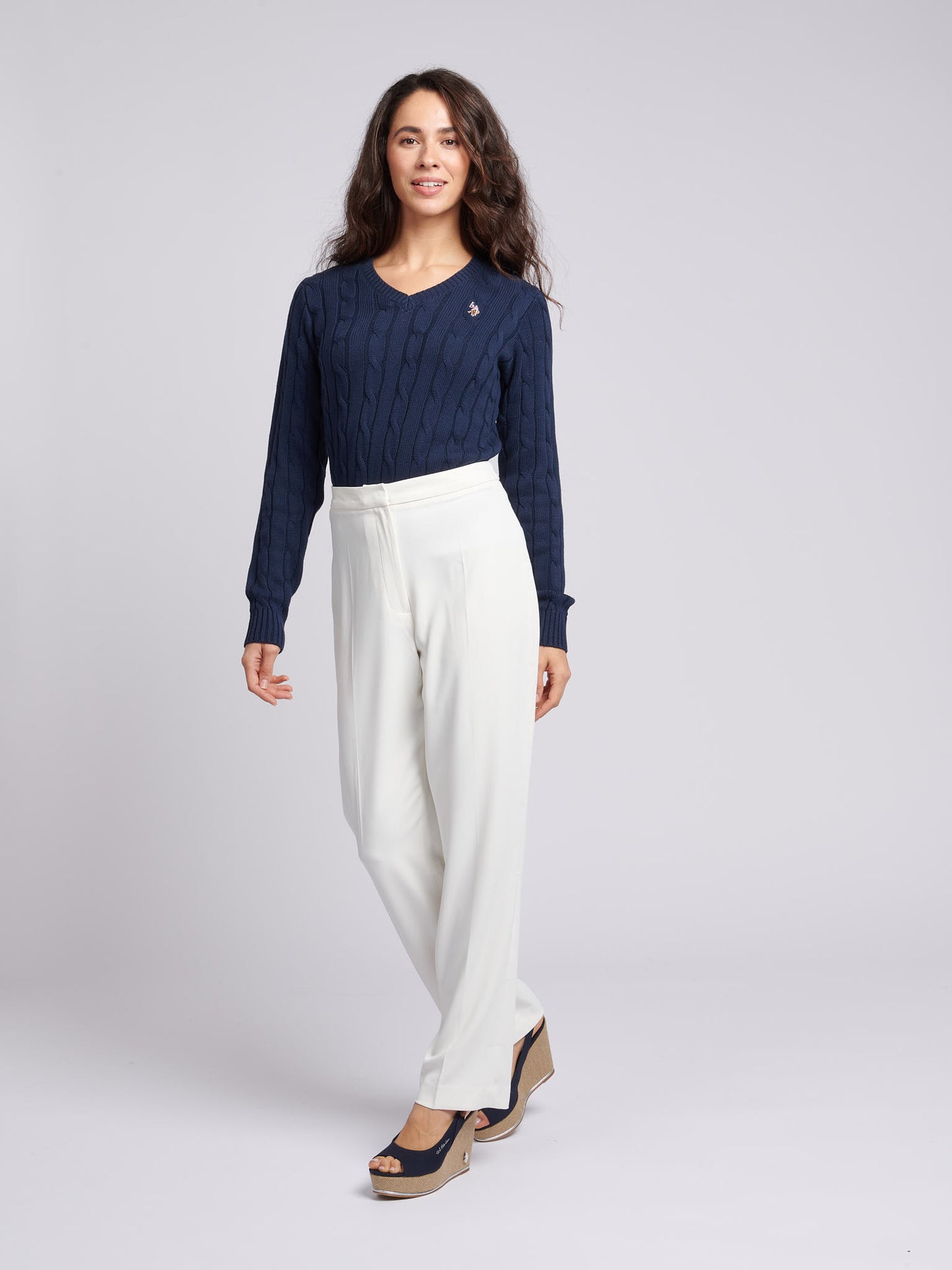 Womens V-Neck Cable Jumper in Navy Iris