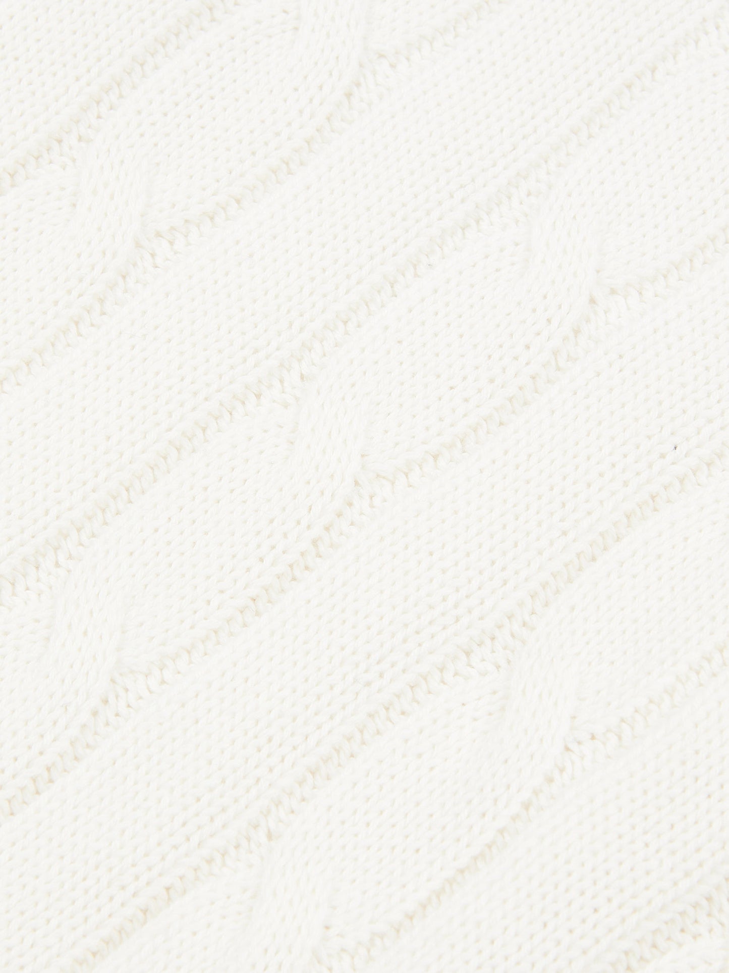 Womens Crew Neck Cable Jumper in Marshmallow