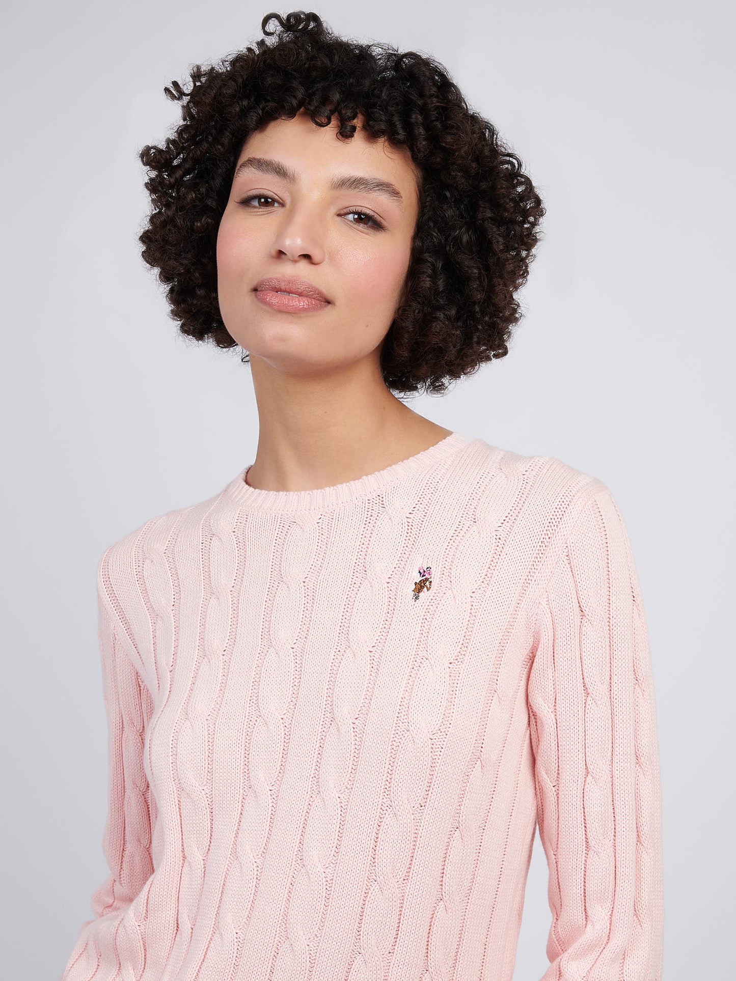 Womens Crew Neck Cable Jumper in Crystal Rose