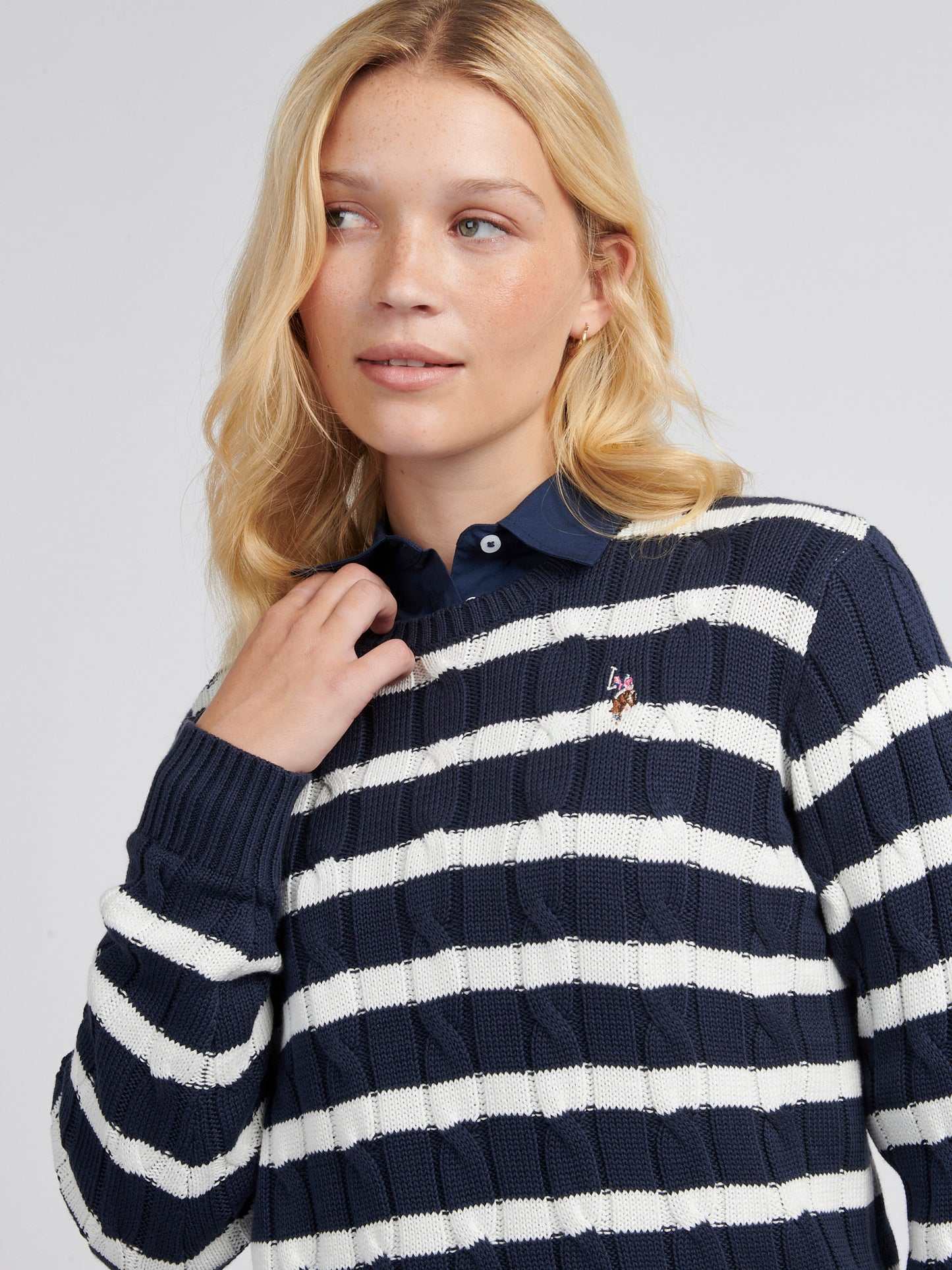Women Thin Stripe Cable Knit Jumper in Navy Iris