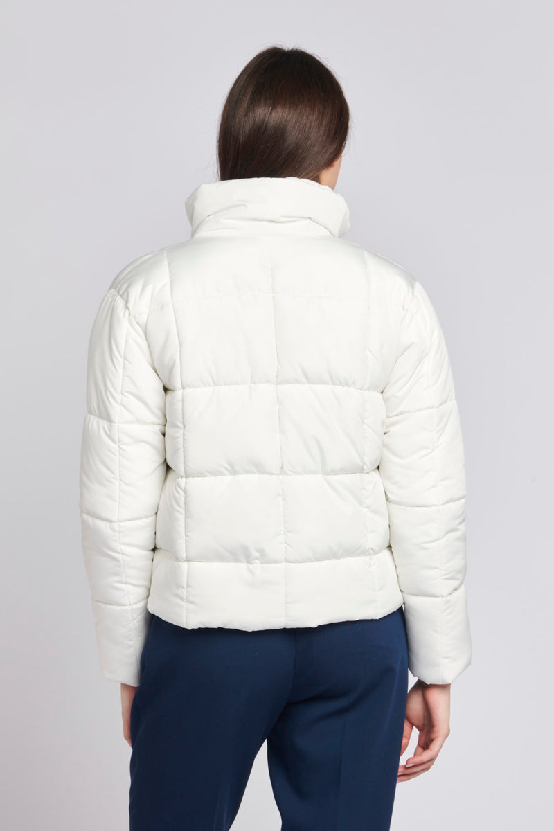 Womens Square Quilt Cropped Puffer Coat in Egret