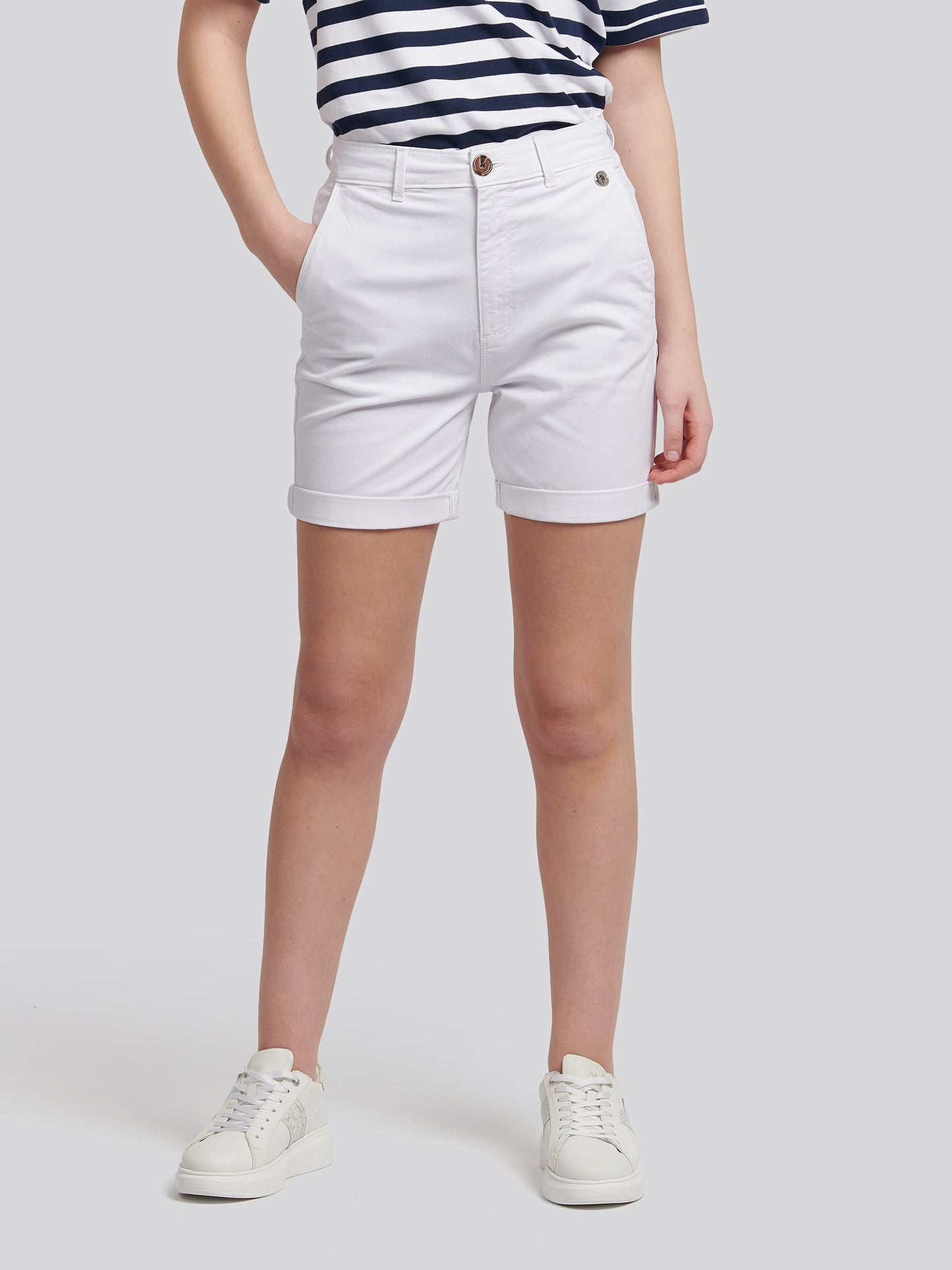 Womens Turn Up Chino Short in Bright White