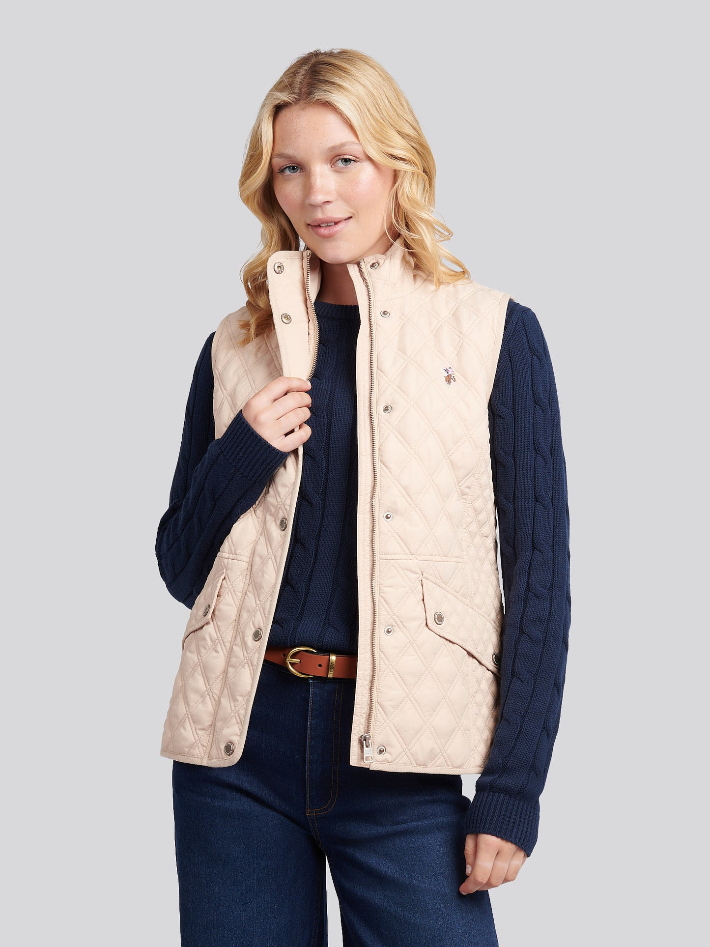 Womens Hacking Quilted Gilet in Smoke Gray