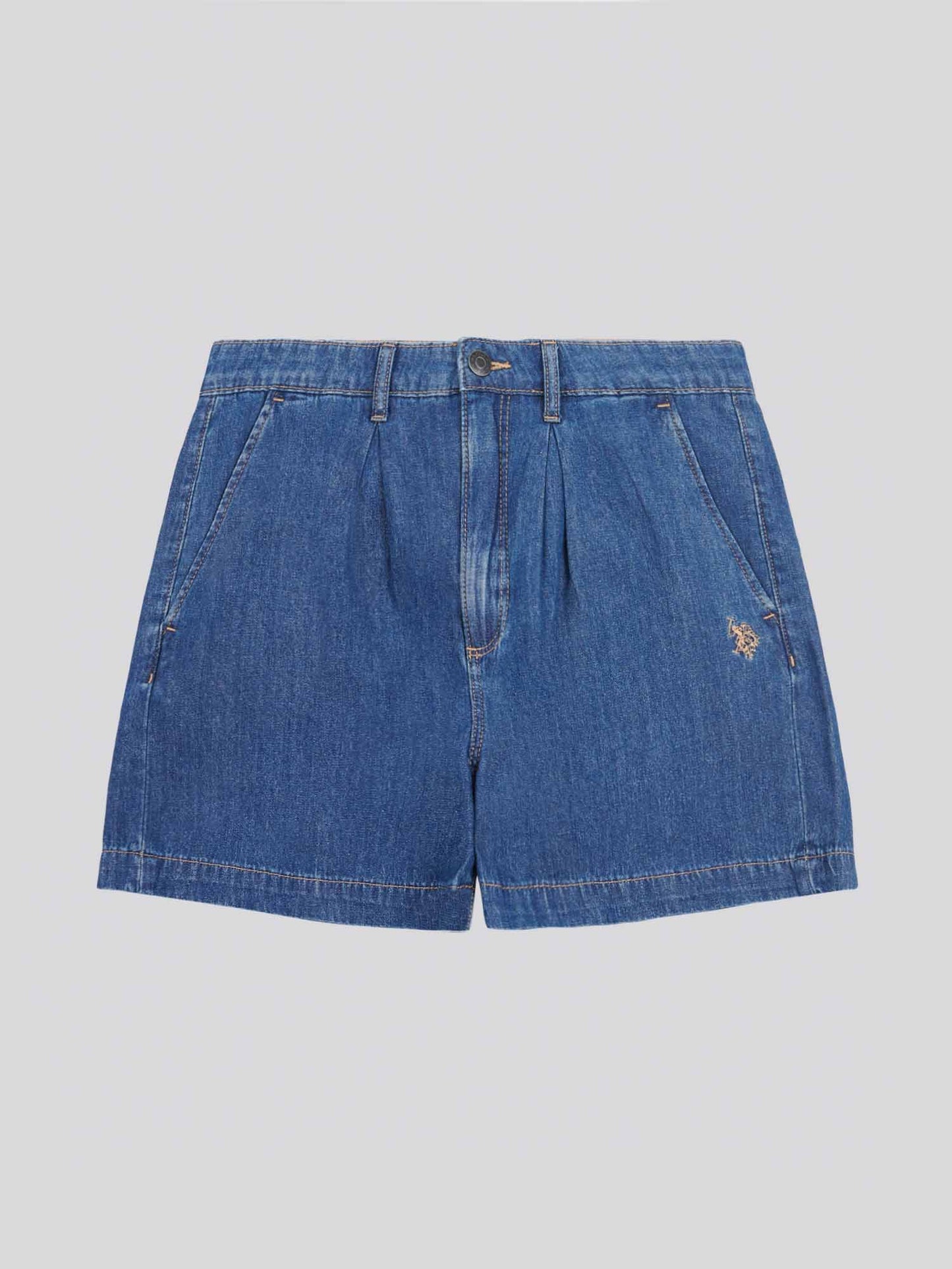 Womens Pleated Denim Shorts in Medium Wash