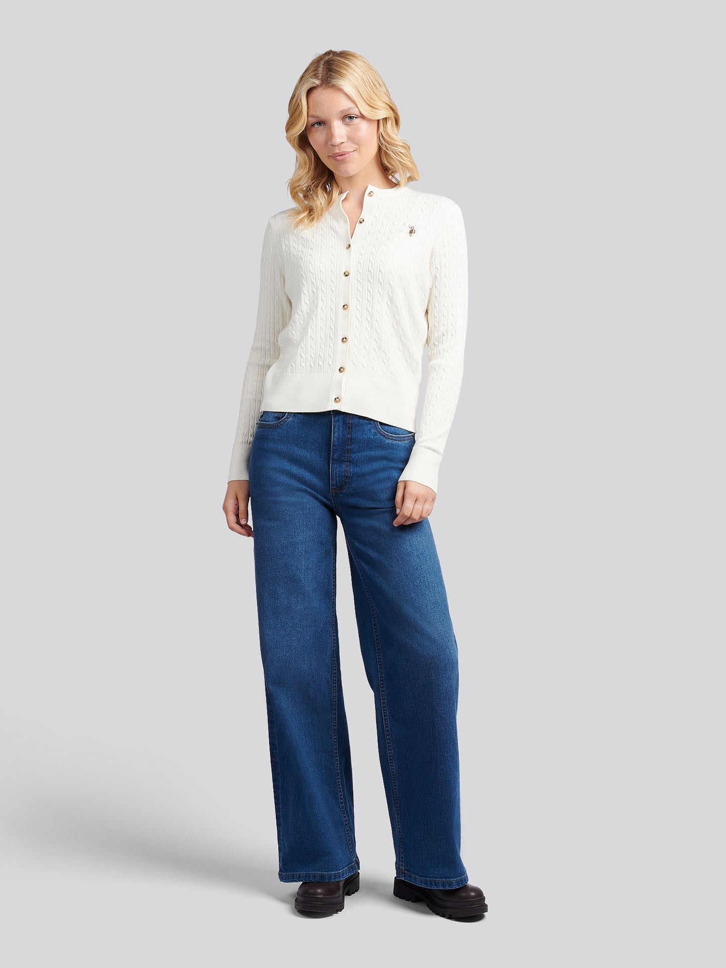 Womens Fine Cable Knit Cardigan in Marshmallow