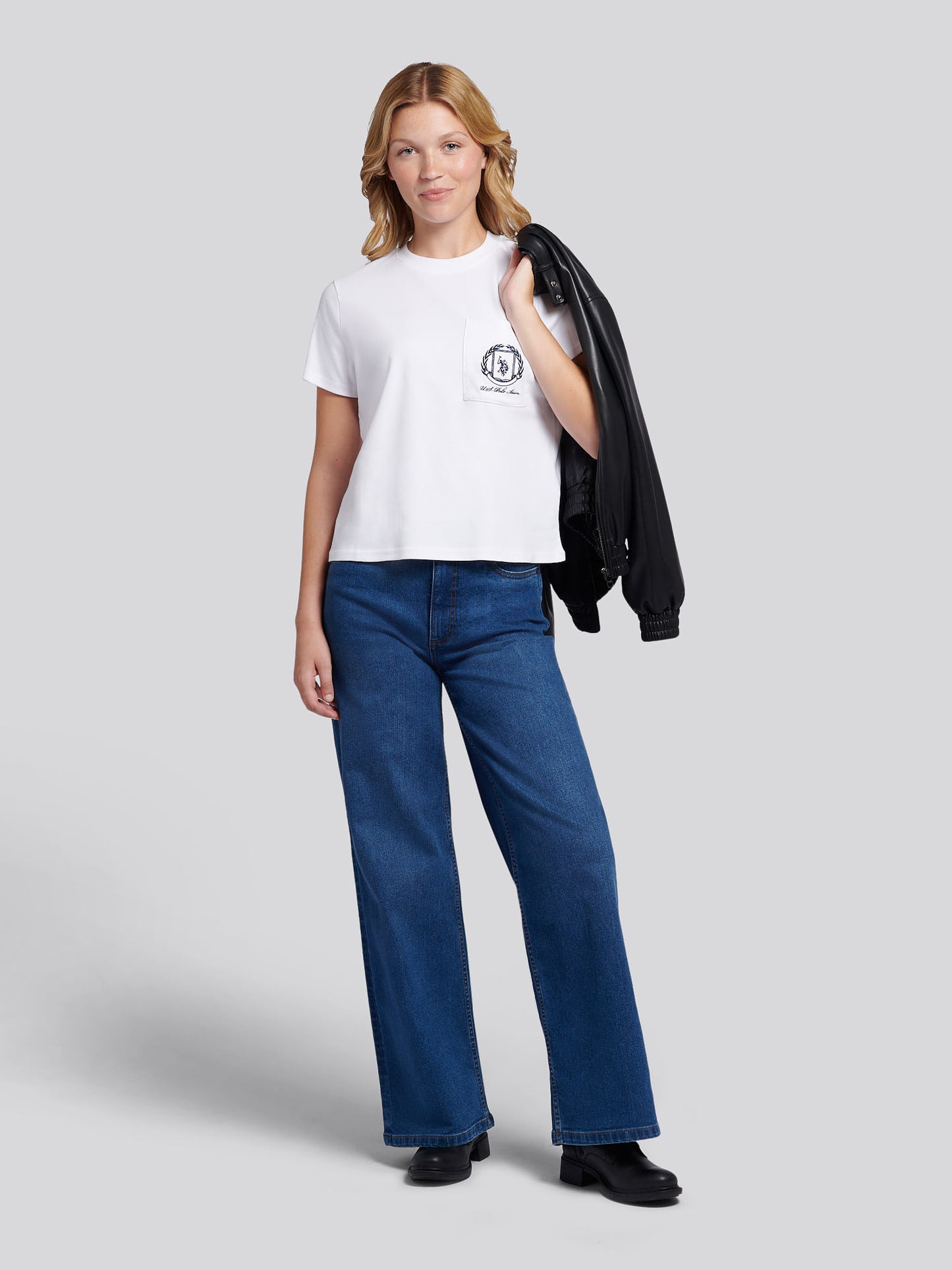 Womens Wreath Graphic T-Shirt in Bright White