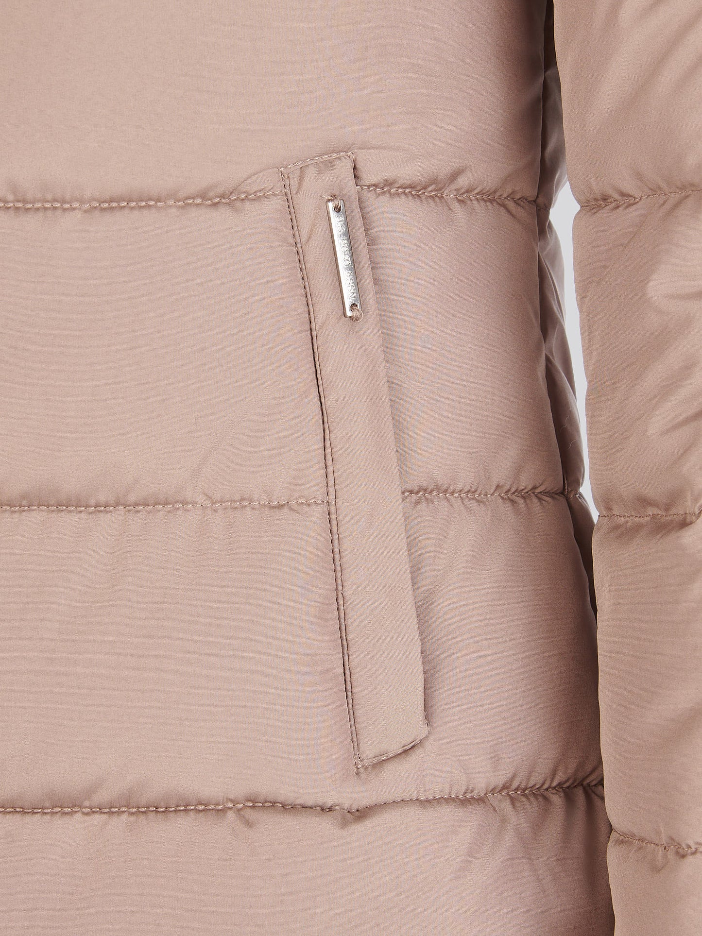 Womens Quilted Hooded Puffer Coat in Leafless Tree