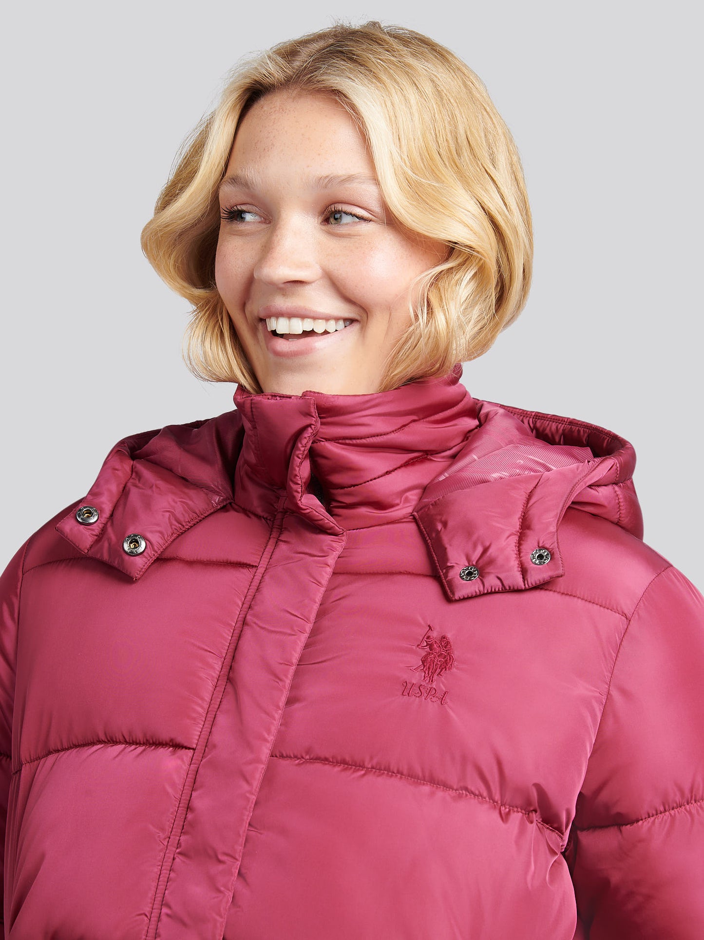 Womens Sateen Puffer Jacket in Beaujolais