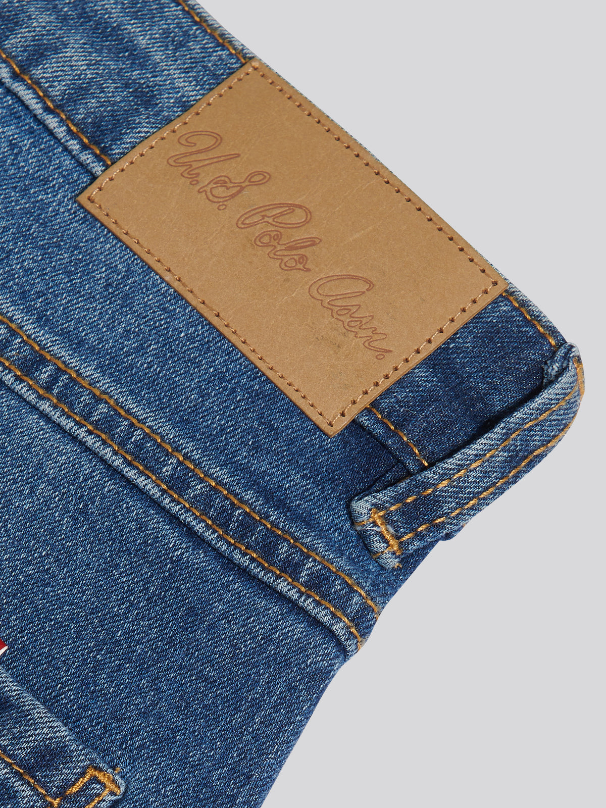 Womens Wide Fit Jean Mid Blue Wash