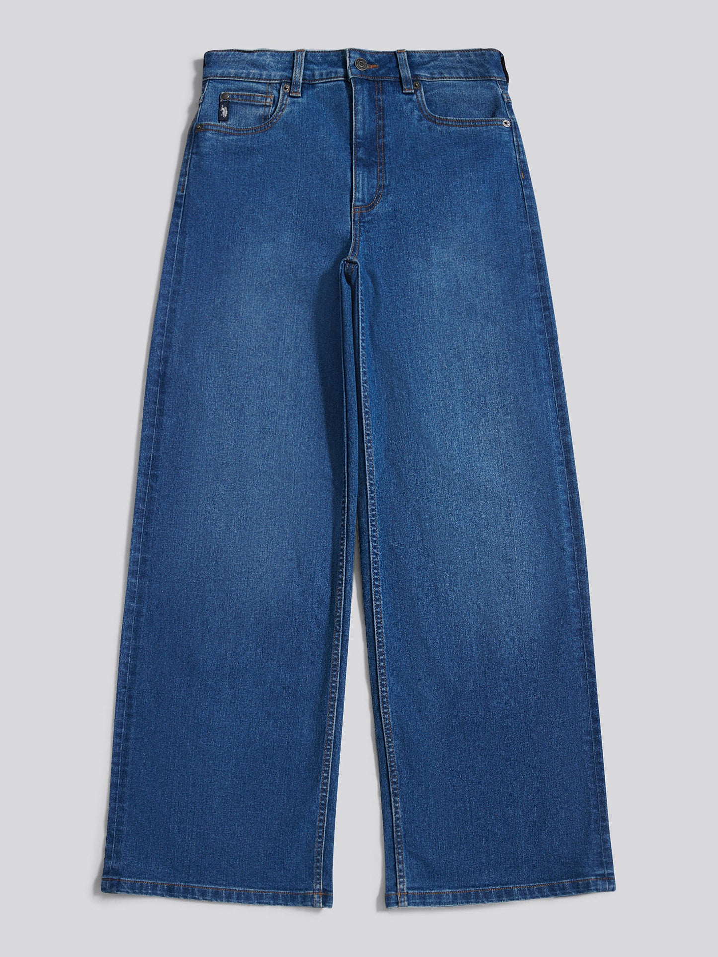 Womens Wide Fit Jean in Mid Wash