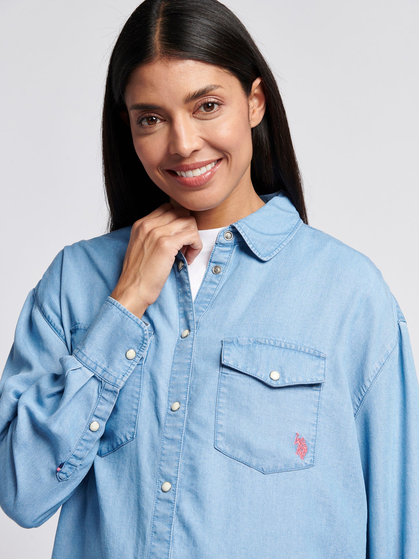 Womens Chambray Overshirt in Light Chambray Blue