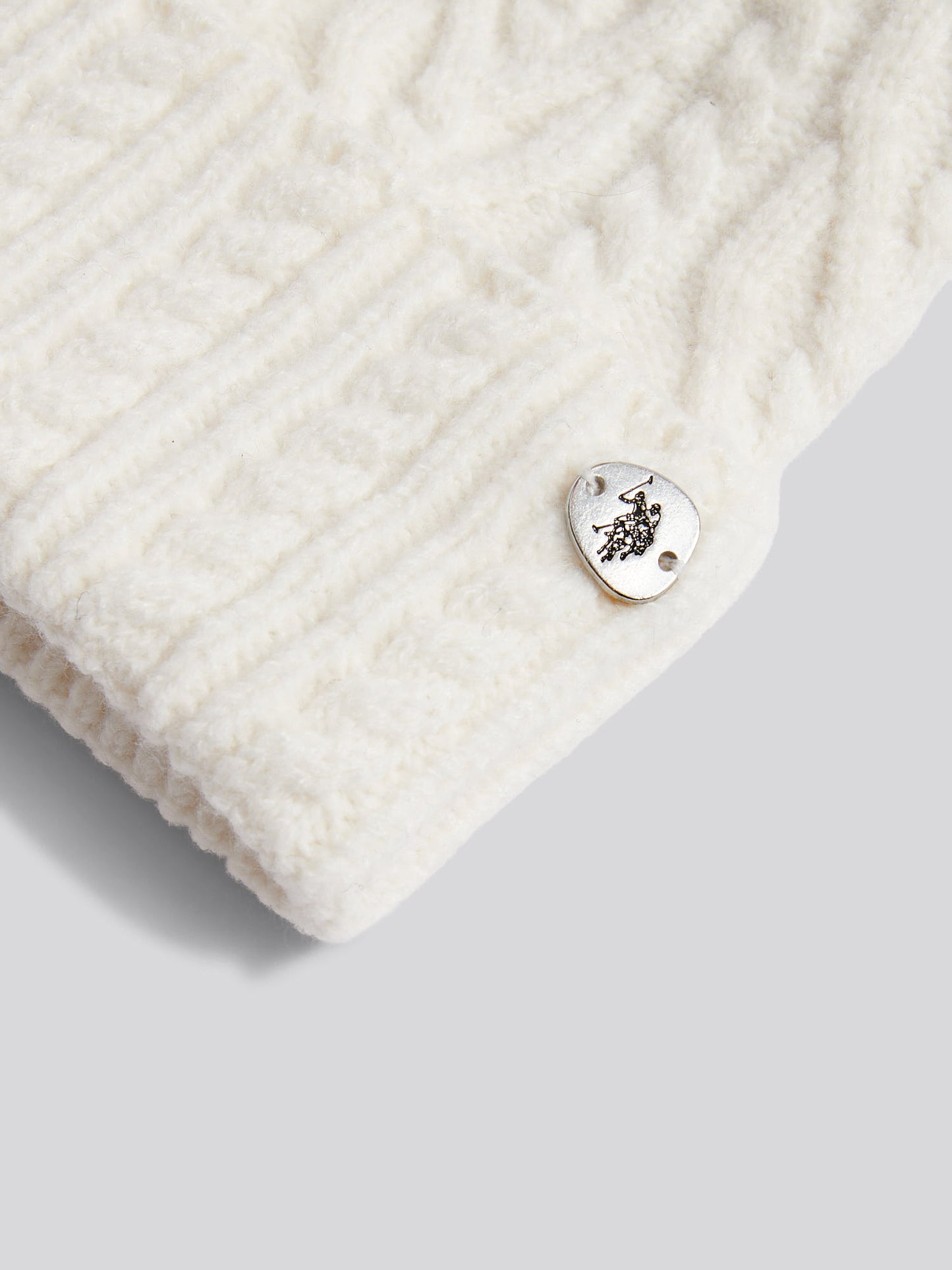 Womens Aran Cable Knit Beanie in Marshmallow