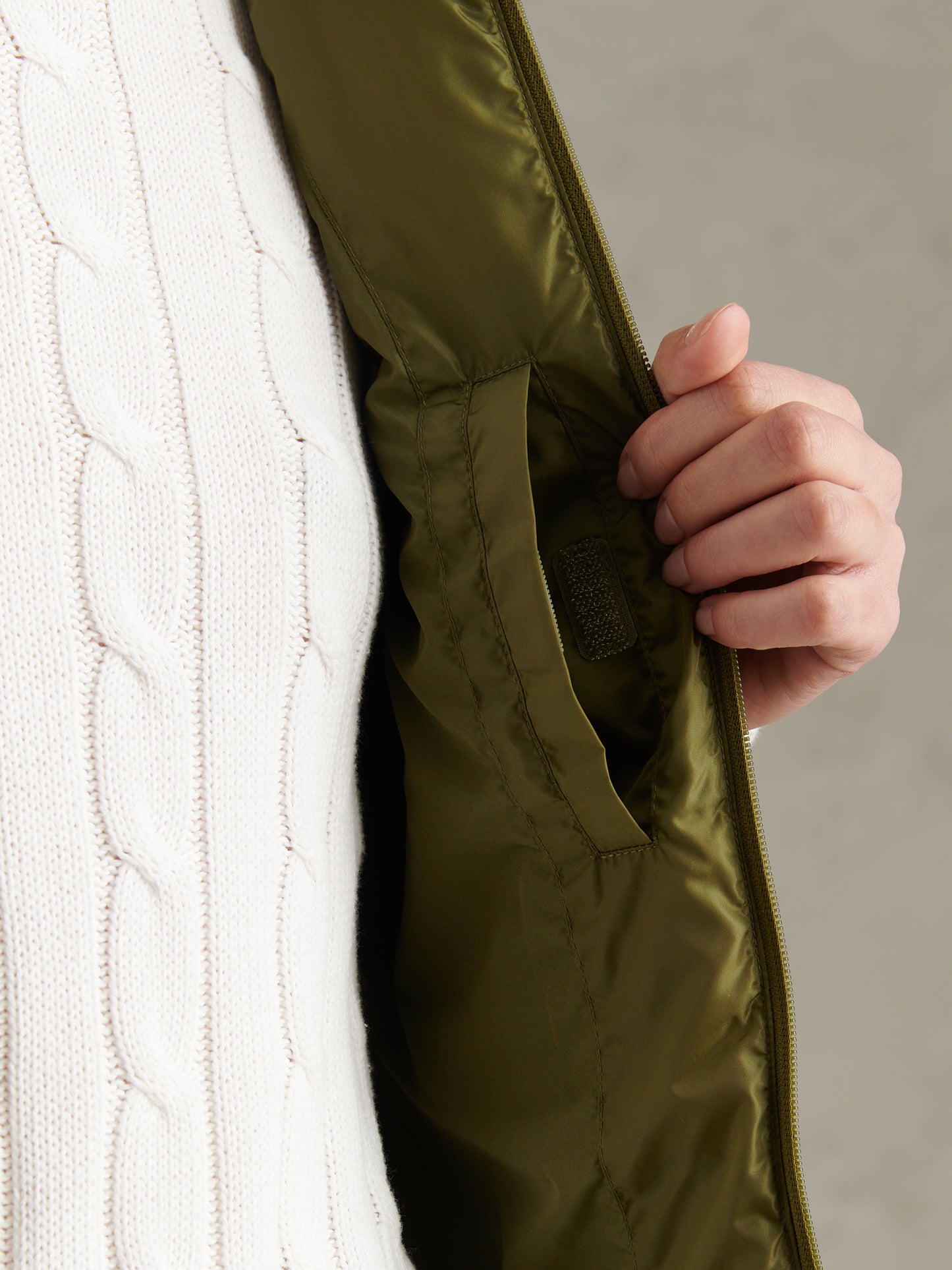 Womens Lightweight Puffer Gilet Olive Branch
